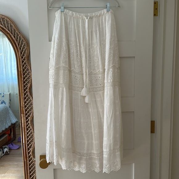 Loveshackfancy white embroidered maxi L - Picture 2 of 5